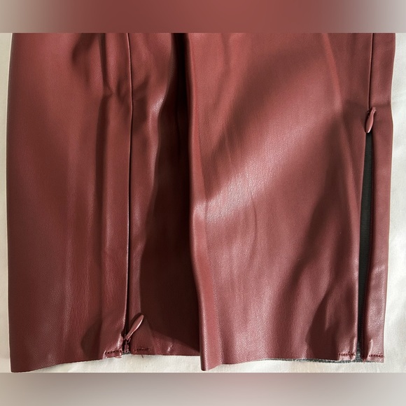 Faux red leather pant - Picture 3 of 6